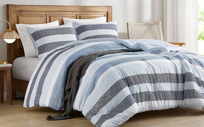 510 Design Blake Midweight Comforter Set 3 Piece in Navy Blue Color