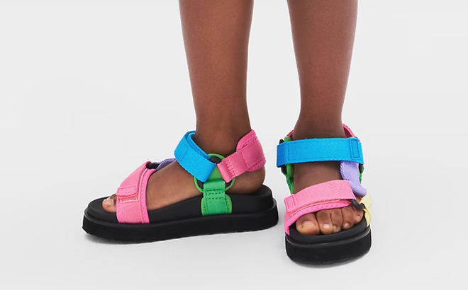 A Person wearing GAP Factory Toddler Sport Sandals