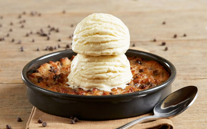 BJs Restaurant Brewery Pizzookie