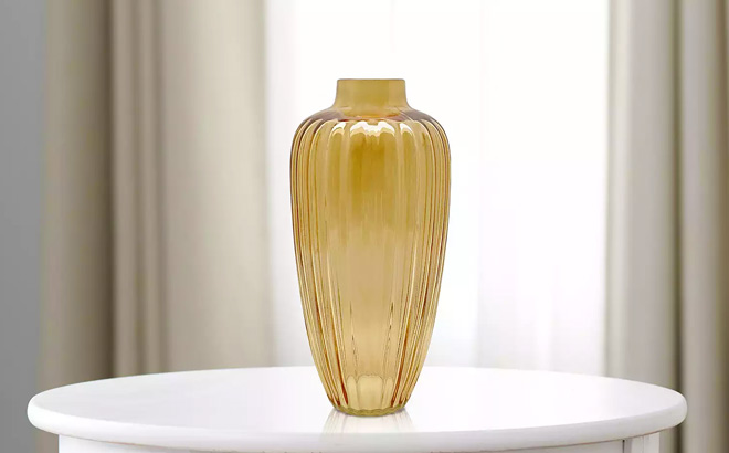 Everyday Decor Brown Fluted Glass Vase