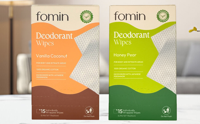 Fomin 15 Count Deodorant Wipes on a Table
