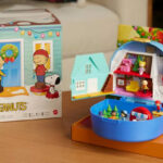 Polly Pocket Peanuts Micro Dolls with 7 Accessories Playset on the Table