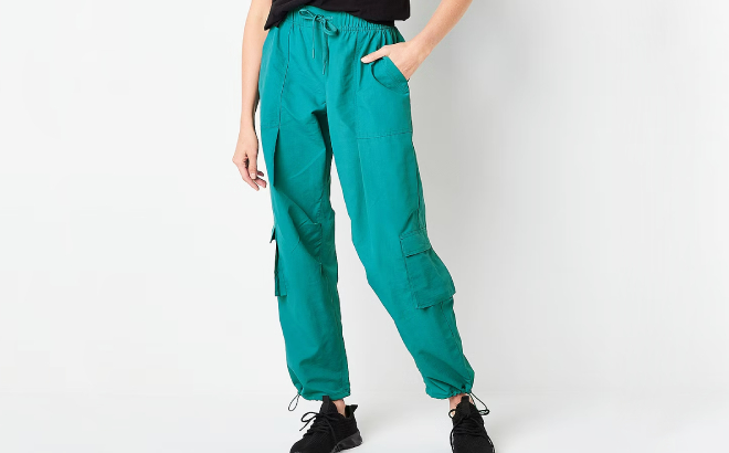 Xersion Womens Mid Rise Parachute Cargo Pants